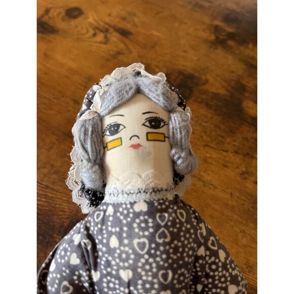 Vintage 3 in 1 Rag Doll Granny  Red-Riding Hood & Wolf Quilted Fabric Lace Doll - Picture 10 of 16